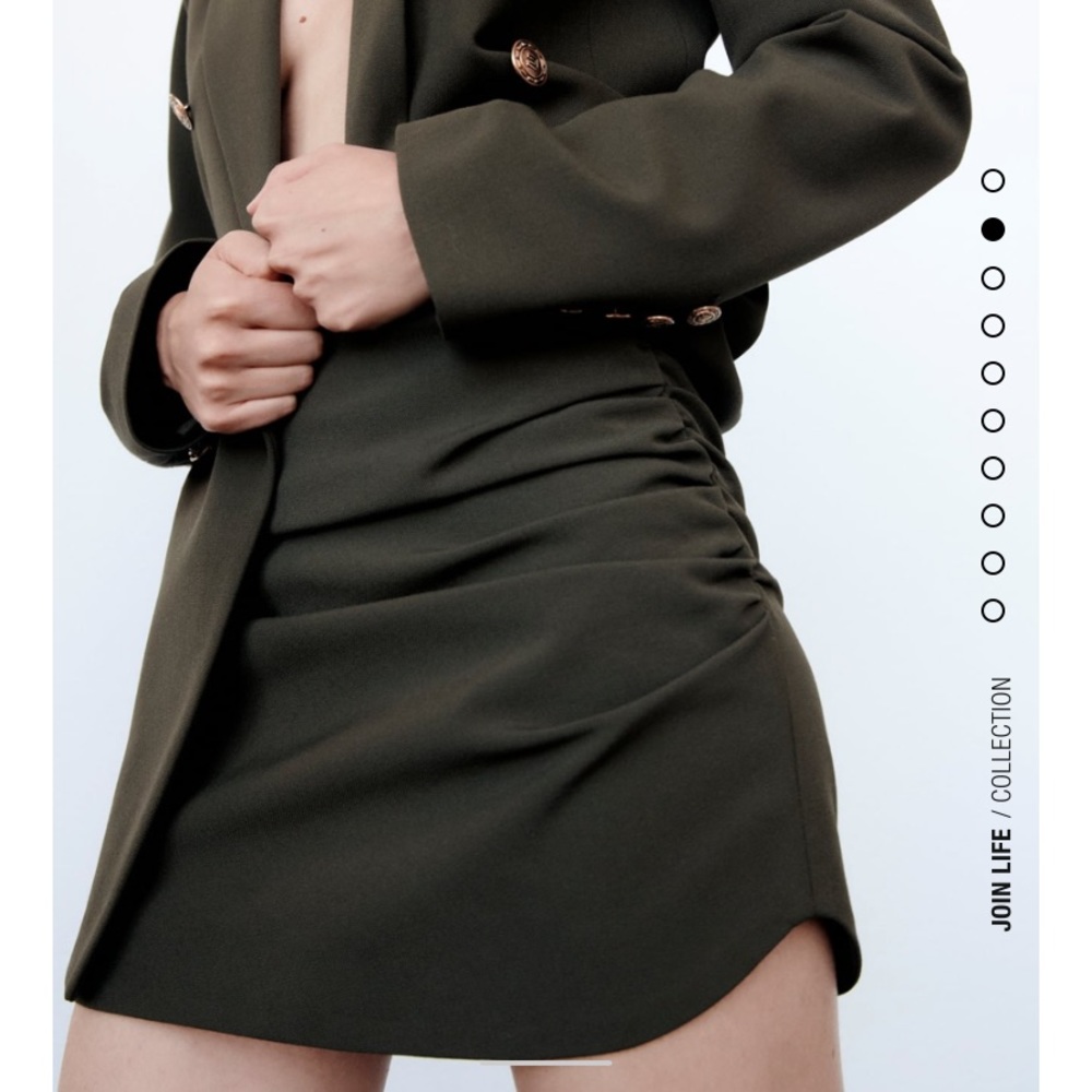 Zara Pleated Olive Green Mini Skirt